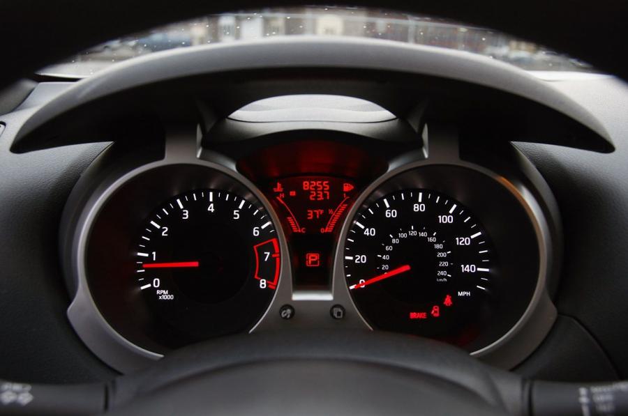  Nissan Juke 2010 года  (фото 104 из 174)